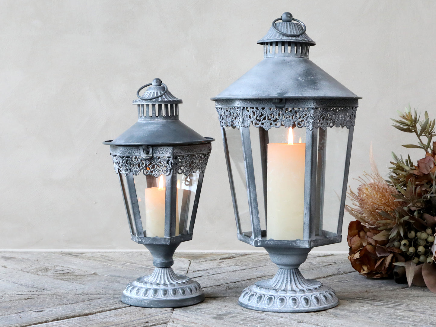 Laterne gross auf Fuss in antique zink, 43 cm, Chic Antique