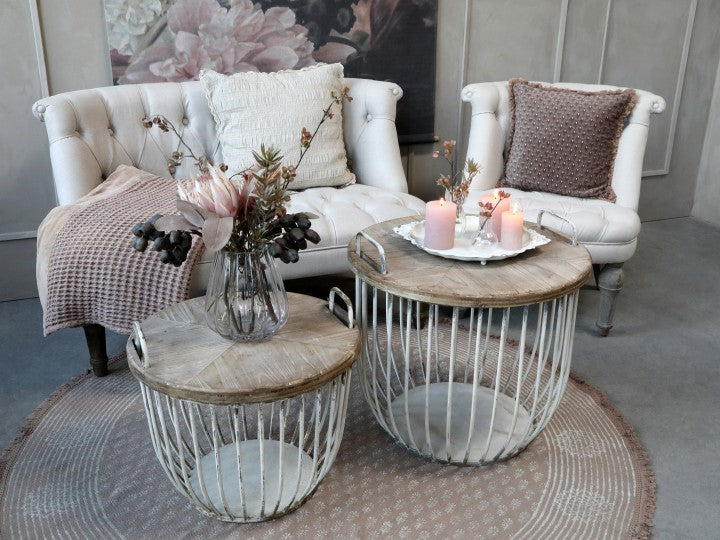 
                      
                        Sofatische 2er-Set mit Deckel, in weiss & schwarz Chic Antique
                      
                    