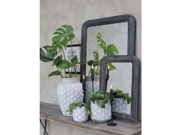 
                      
                        Blumentopf grau klein, Chic Antique
                      
                    