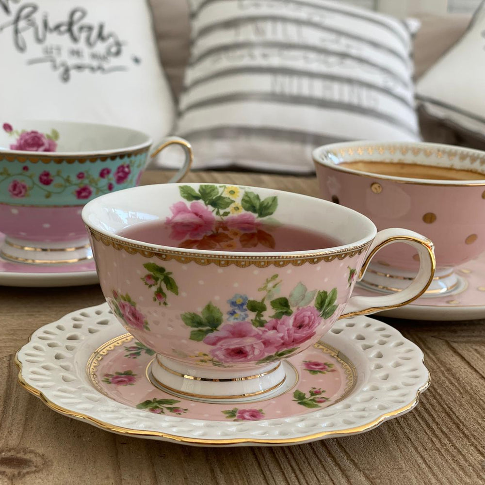 
                      
                        Tasse mit Unterteller (Clayre&Eef) Kaufe 2, genisse 20% auf den gesamten Warenkorb! Rabattcode: ESPRESSO0809!
                      
                    