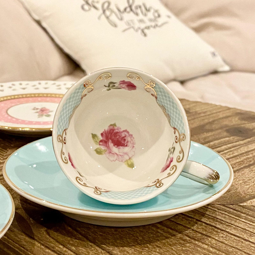 
                      
                        Tasse mit Unterteller (Clayre&Eef) Kaufe 2, genisse 20% auf den gesamten Warenkorb! Rabattcode: ESPRESSO0809!
                      
                    