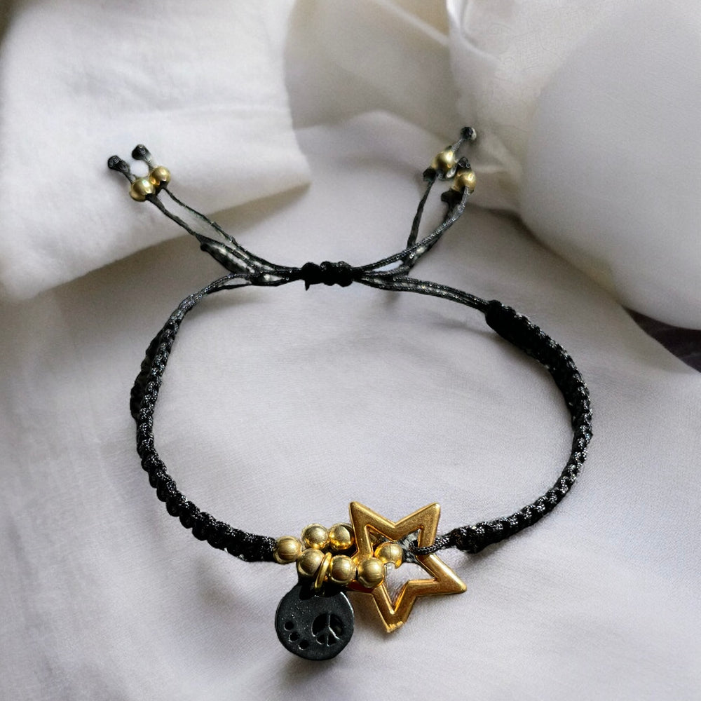 
                      
                        Armband Estrella, magramé m Stern, TwentyViolets
                      
                    