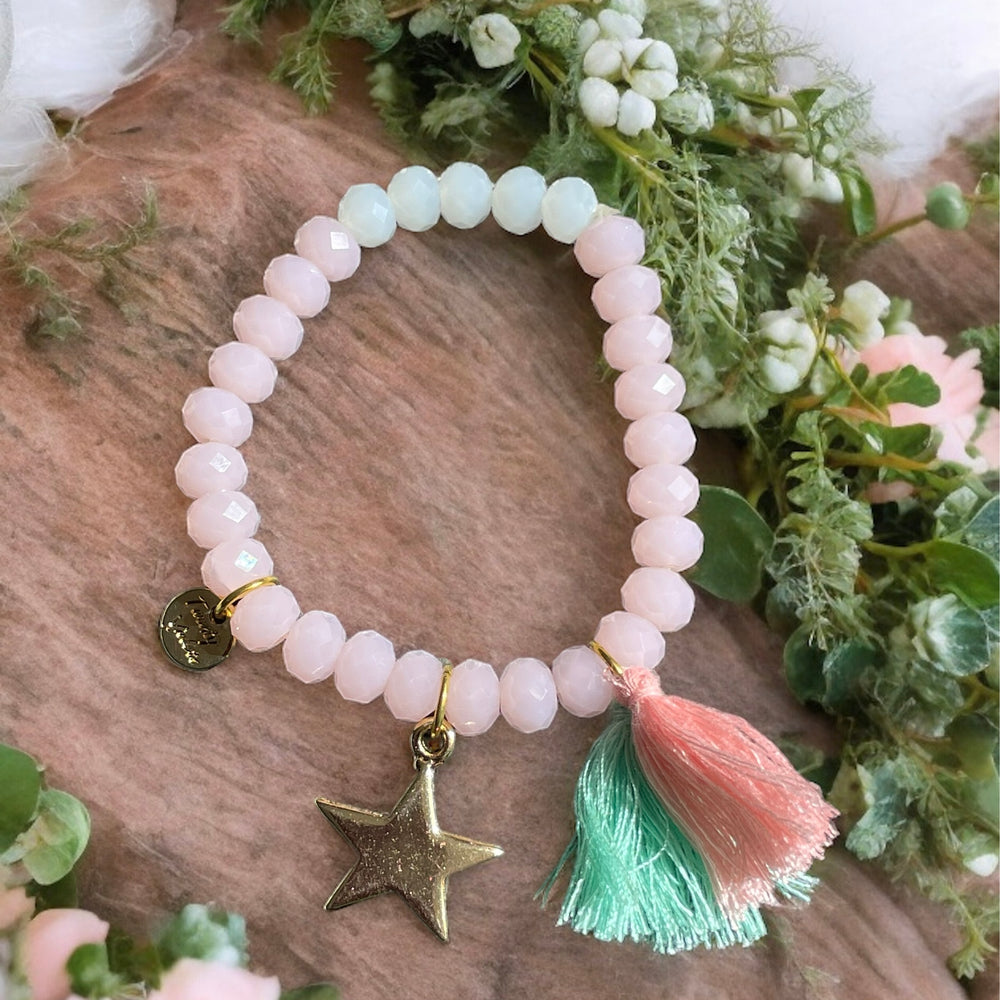 
                      
                        Armband Star, rosa Glasperlen m Stern & Quasten, TwentyViole
                      
                    