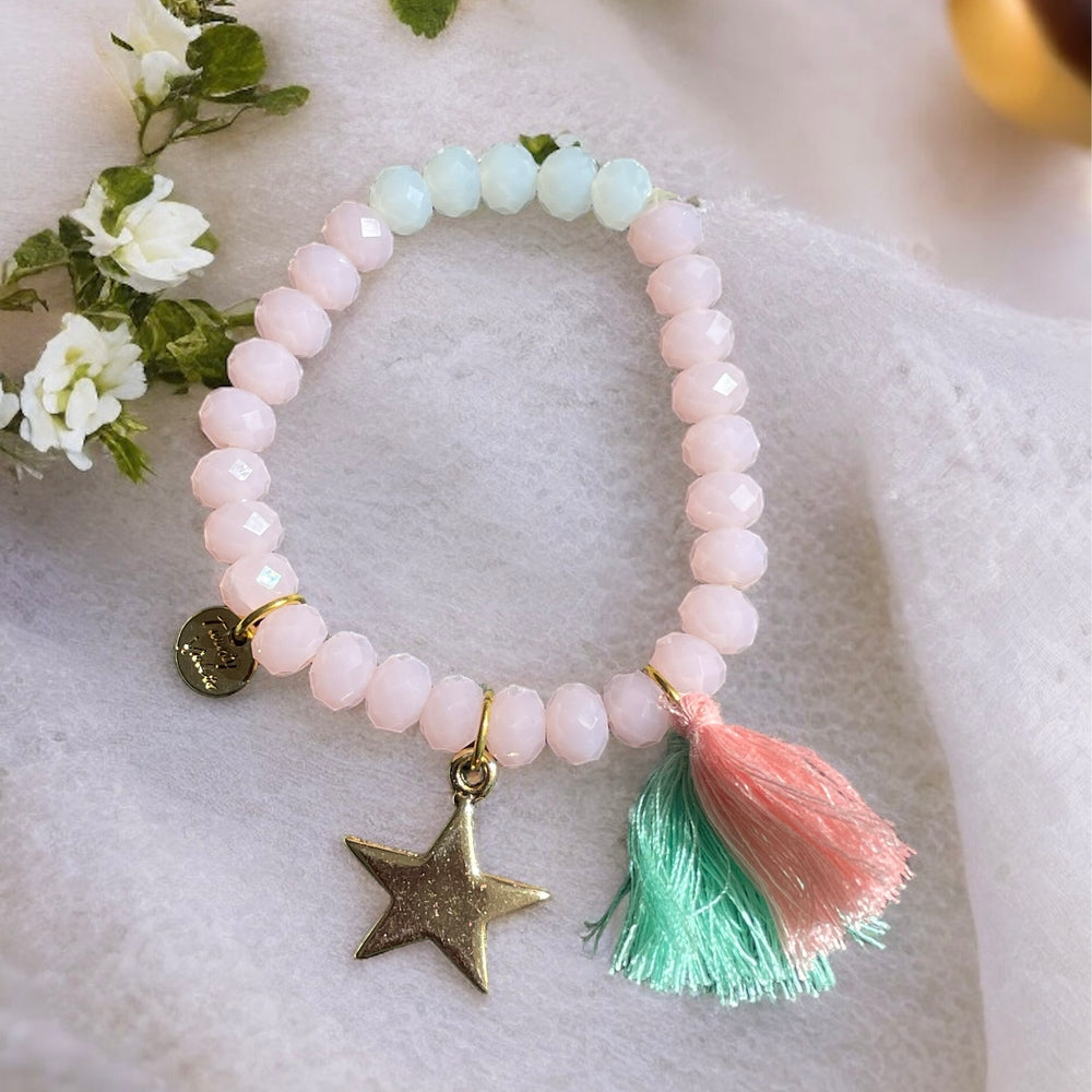 
                      
                        Armband Star, rosa Glasperlen m Stern & Quasten, TwentyViole
                      
                    