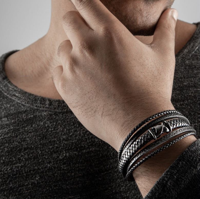
                      
                        Lederarmband Flake, 20 cm, Serasar
                      
                    