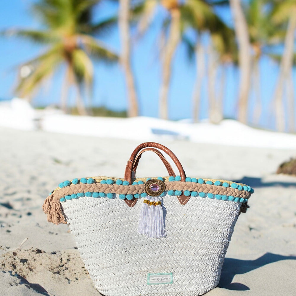 
                      
                        Strandtasche Maxi 60 cm, weiss, türkis Bällchen, Twenty Viol
                      
                    