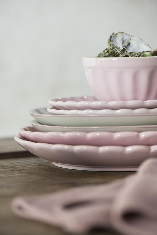 
                      
                        Teller klein Mynte "Rose", Ib Laursen
                      
                    