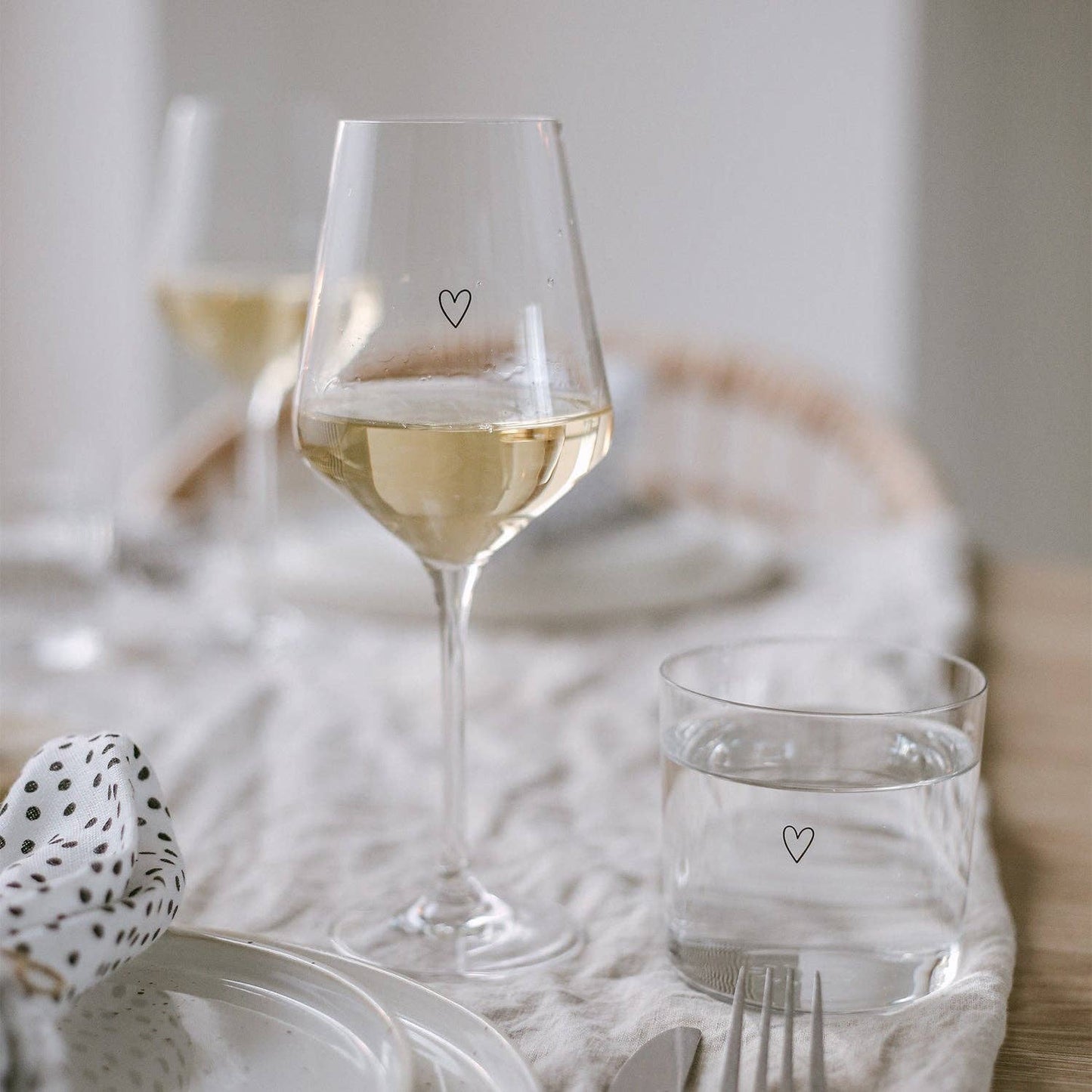 Weinglas mit kleinem, schwarzen Herz, Eulenschnitt, 390ml